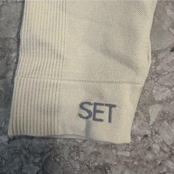 Set Active Sculptflex Power Leggings Womens size medium in Oatmilk cream - Picture 7 of 10